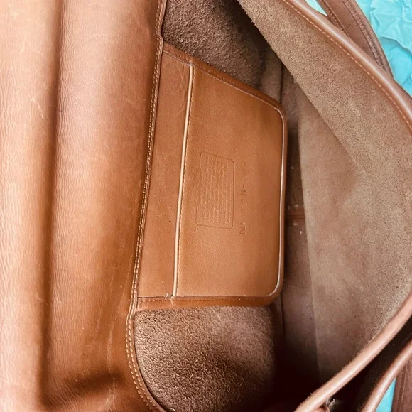 Coach Men's Brown Leather Messenger Bag - Picture 6 of 8